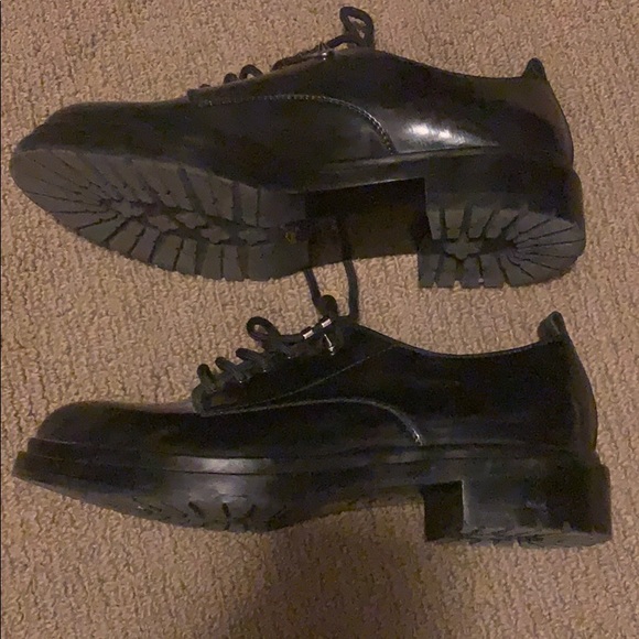 Shoes - Picture 2 of 3